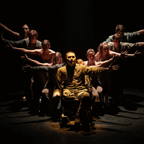 symmetrische positie van mensen in balletvoorstelling