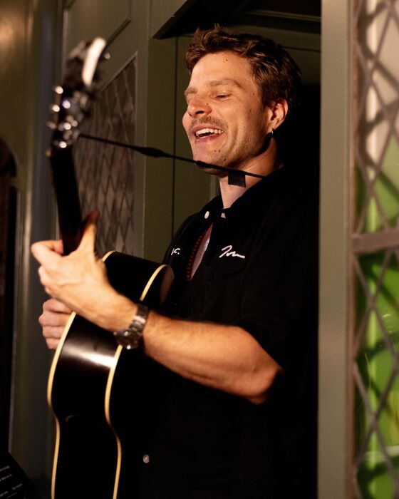 Over Charl Delemarre